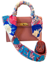 Load image into Gallery viewer, Delta Gamma Scarflette