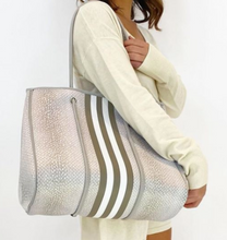 Load image into Gallery viewer, preneLOVE Fawn Tote