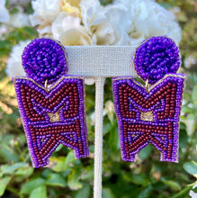 Load image into Gallery viewer, Sigma Kappa Seed Bead Earrings