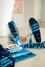 Load image into Gallery viewer, Kappa Kappa Gamma Sequin Heart Wristlet
